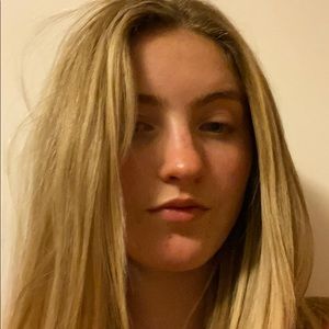 Meet your Posher, Lily